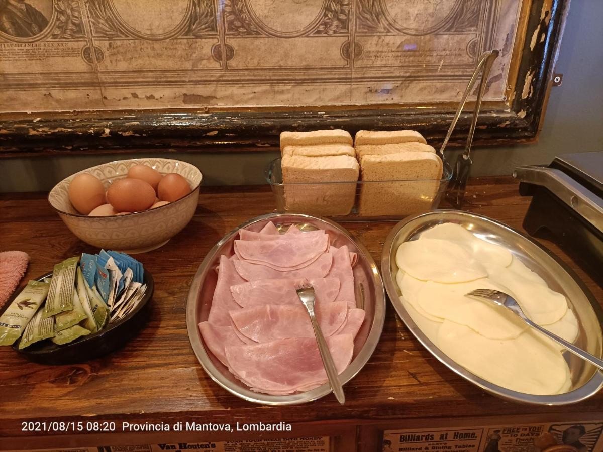 B&B "La Foresteria Del Merlin Cocai" Mantova Eksteriør billede